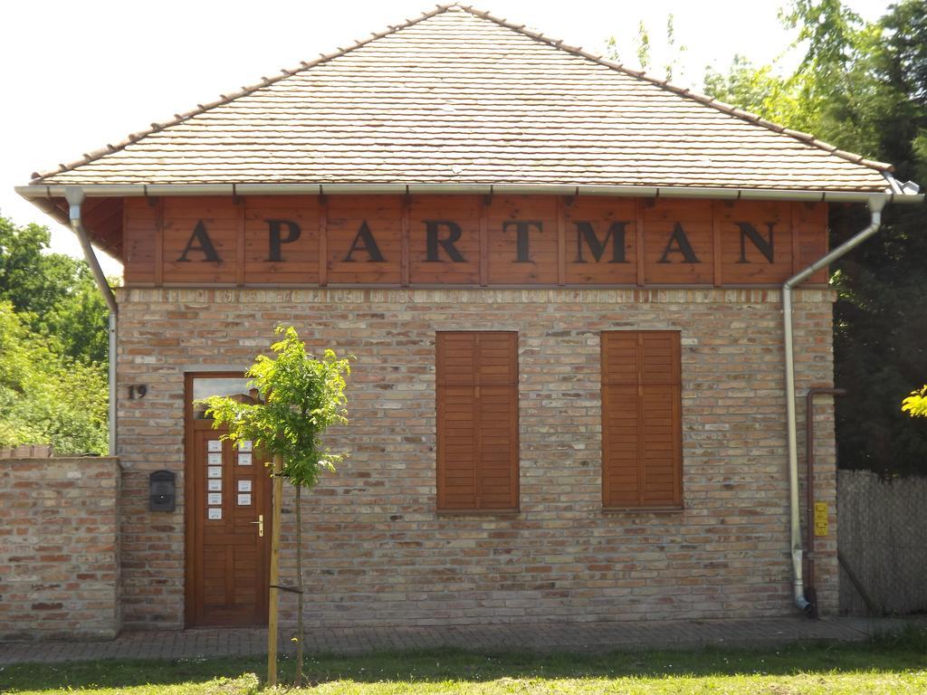 Gyulai-Fuerdo-Apartman Ii. Cameră foto