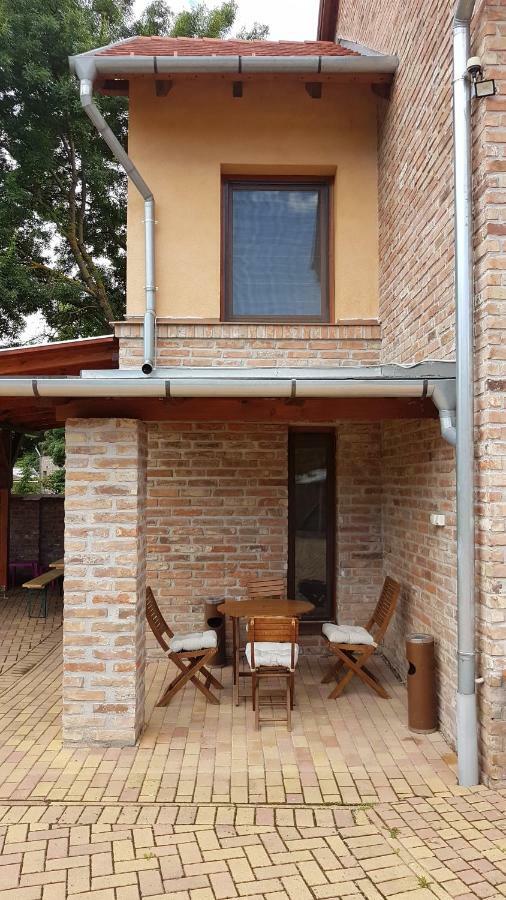 Gyulai-Fuerdo-Apartman Ii. Exterior foto